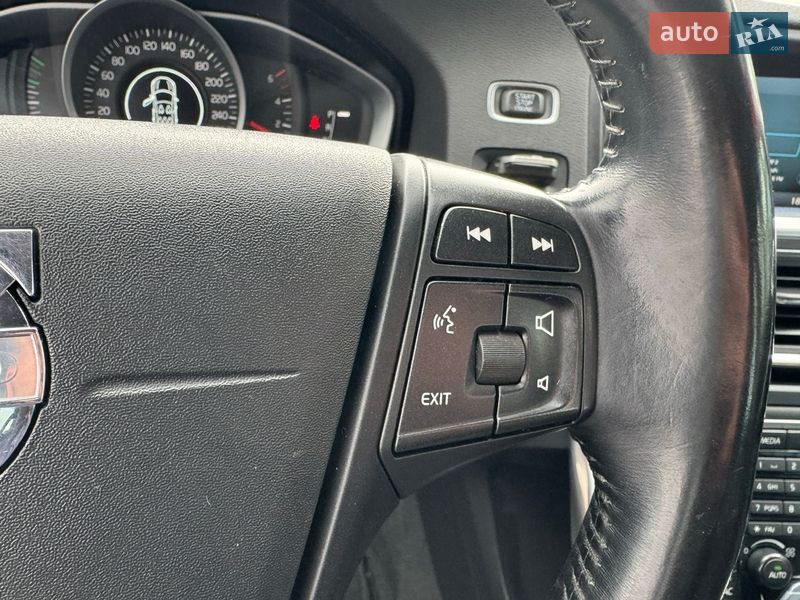 Универсал Volvo V60 2013 в Киеве фото 49 Универсал Volvo V60 2013 в Киеве