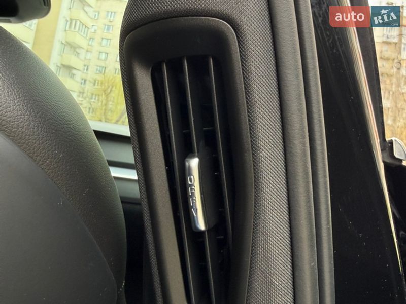 Универсал Volvo V60 2020 в Тернополе фото 74 Универсал Volvo V60 2020 в Тернополе