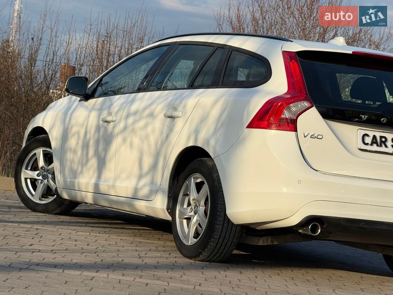 Универсал Volvo V60 2014 в Стрые фото 23 Универсал Volvo V60 2014 в Стрые