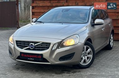 Универсал Volvo V60 2011 в Белогородке