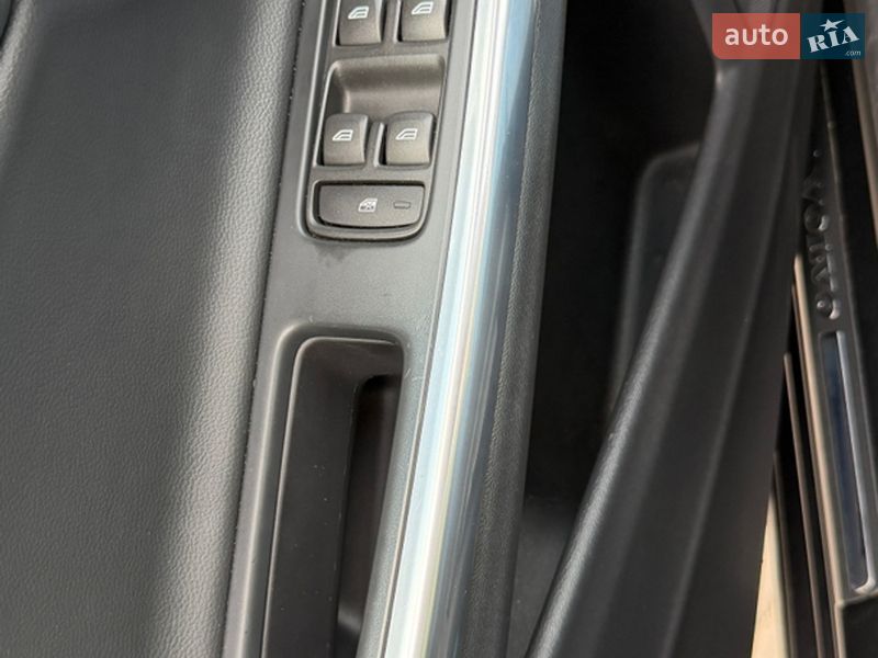 Універсал Volvo V60 2014 в Щасливе