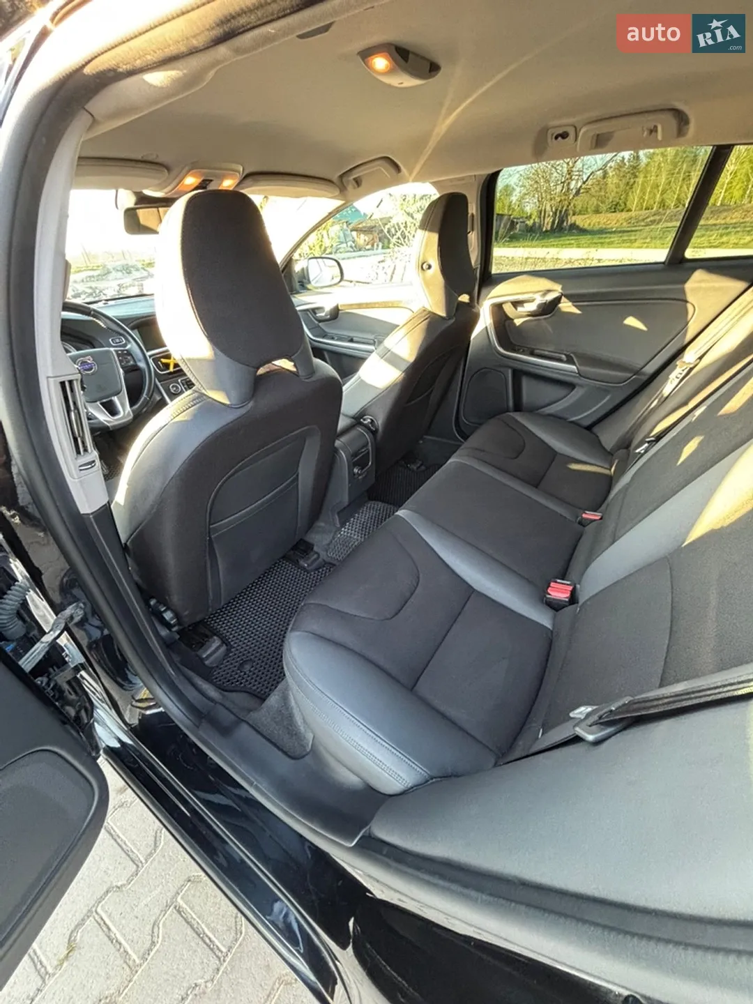 2011 Volvo V60 - мініатюра 16