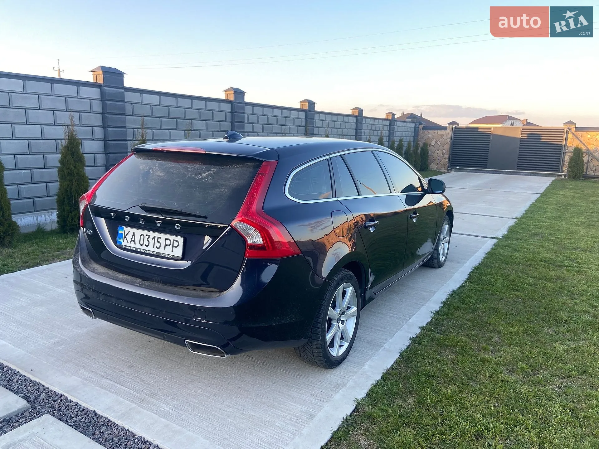 2017 Volvo V60 - мініатюра 9