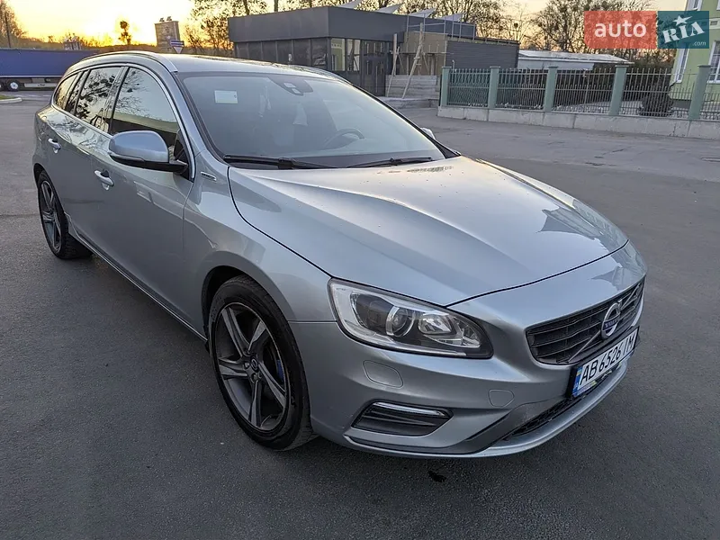 Volvo V60 2014 VIN YV1GWAA50F1224512 фото оголошення 4 з 126