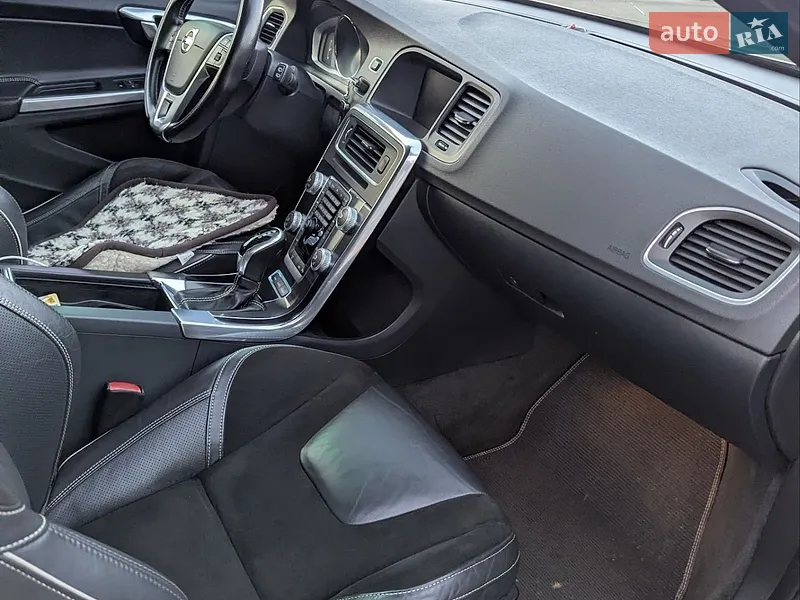 Volvo V60 2014 VIN YV1GWAA50F1224512 фото оголошення 26 з 126