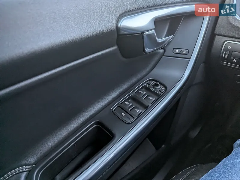 Volvo V60 2014 VIN YV1GWAA50F1224512 фото оголошення 46 з 126
