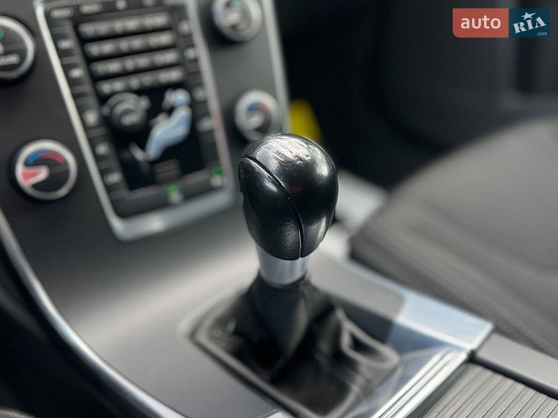 Универсал Volvo V60 2014 в Коломые фото 16 Универсал Volvo V60 2014 в Коломые