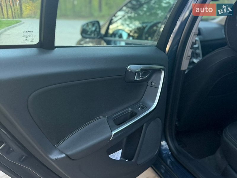 Универсал Volvo V60 2013 в Львове