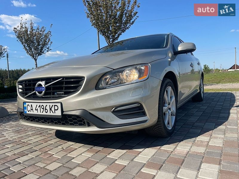 Универсал Volvo V60 2016 в Смеле
