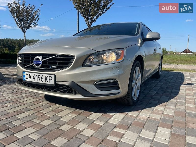 Универсал Volvo V60 2016 в Смеле