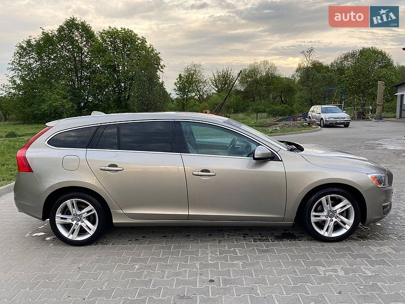 Универсал Volvo V60 2013 в Луцке