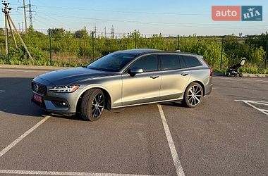 Универсал Volvo V60 2019 в Ровно