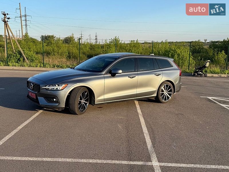 Универсал Volvo V60 2019 в Ровно