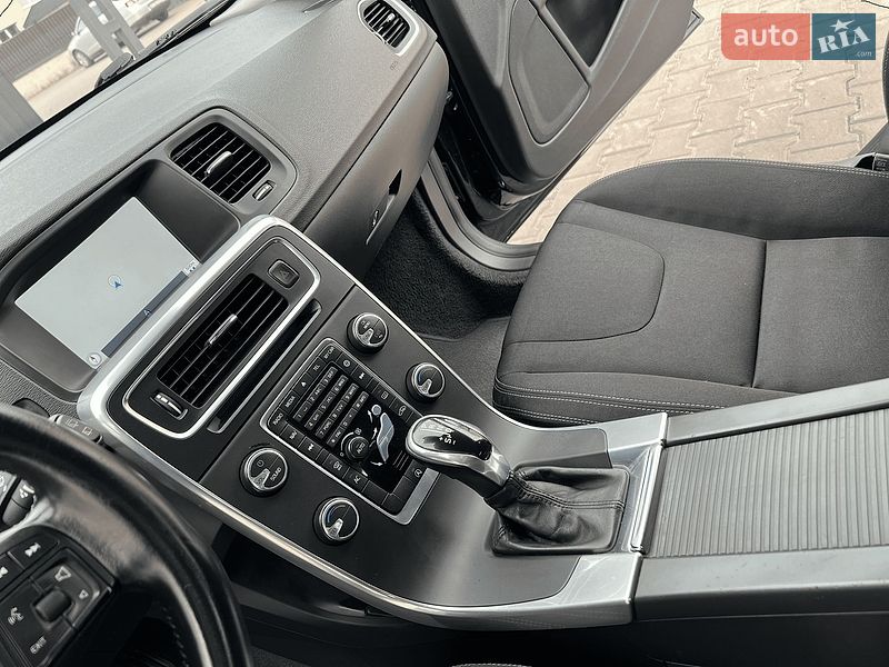 Универсал Volvo V60 2015 в Луцке