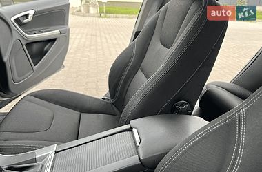 Универсал Volvo V60 2015 в Луцке