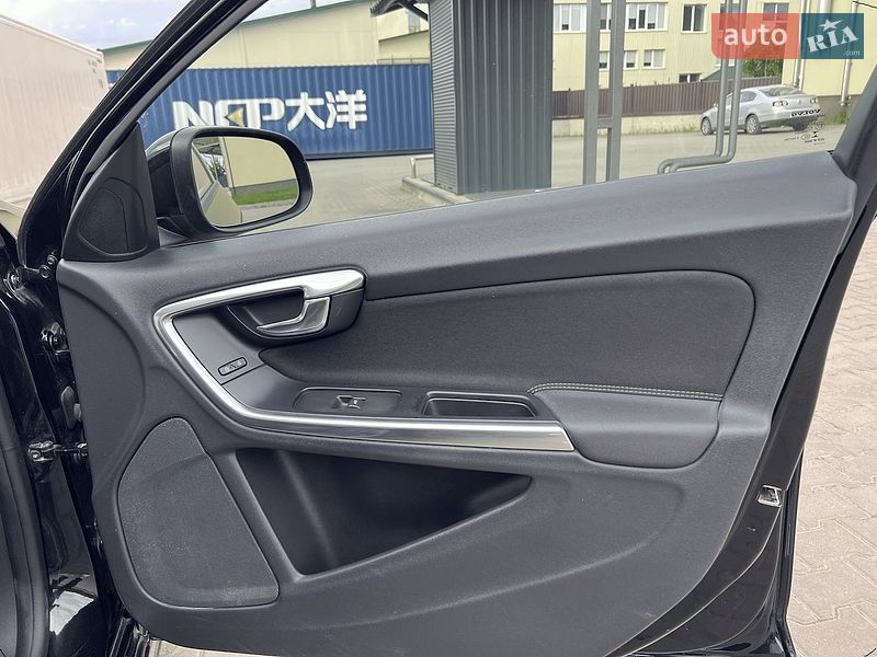 Универсал Volvo V60 2015 в Луцке