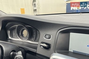 Универсал Volvo V60 2015 в Луцке