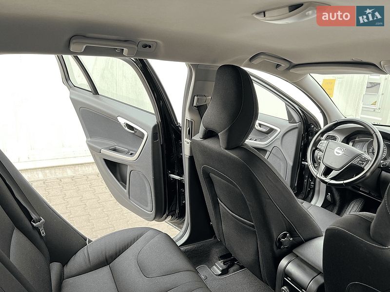 Универсал Volvo V60 2015 в Луцке