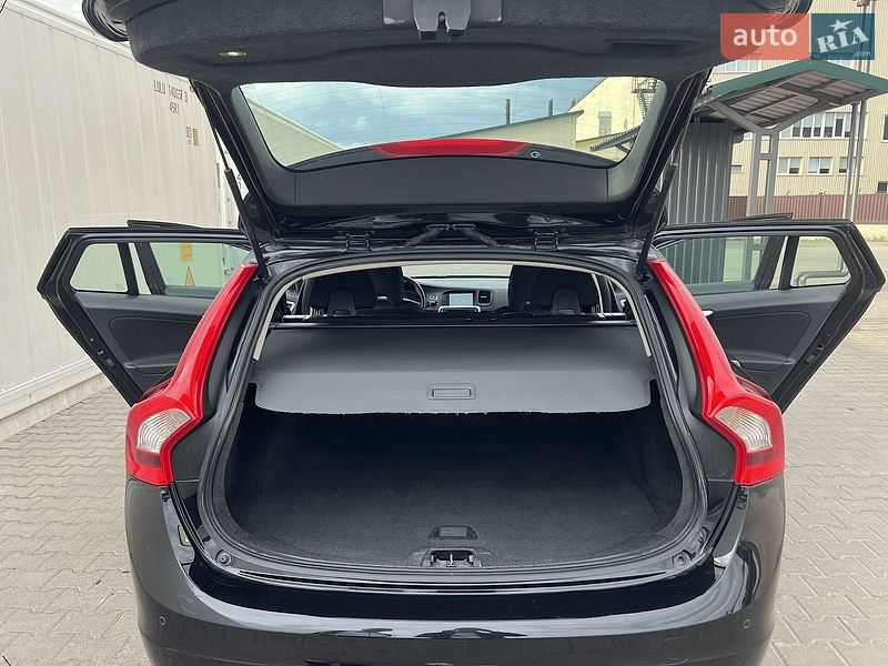 Универсал Volvo V60 2015 в Луцке