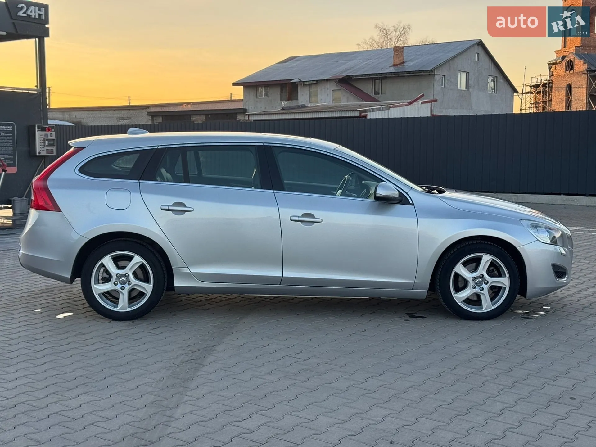 2011 Volvo V60 - мініатюра 16