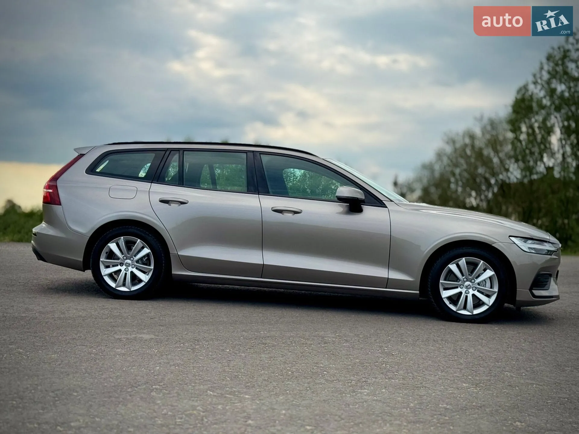 2021 Volvo V60 - мініатюра 34