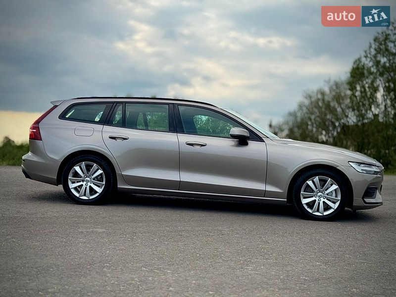 Универсал Volvo V60 2021 в Трускавце