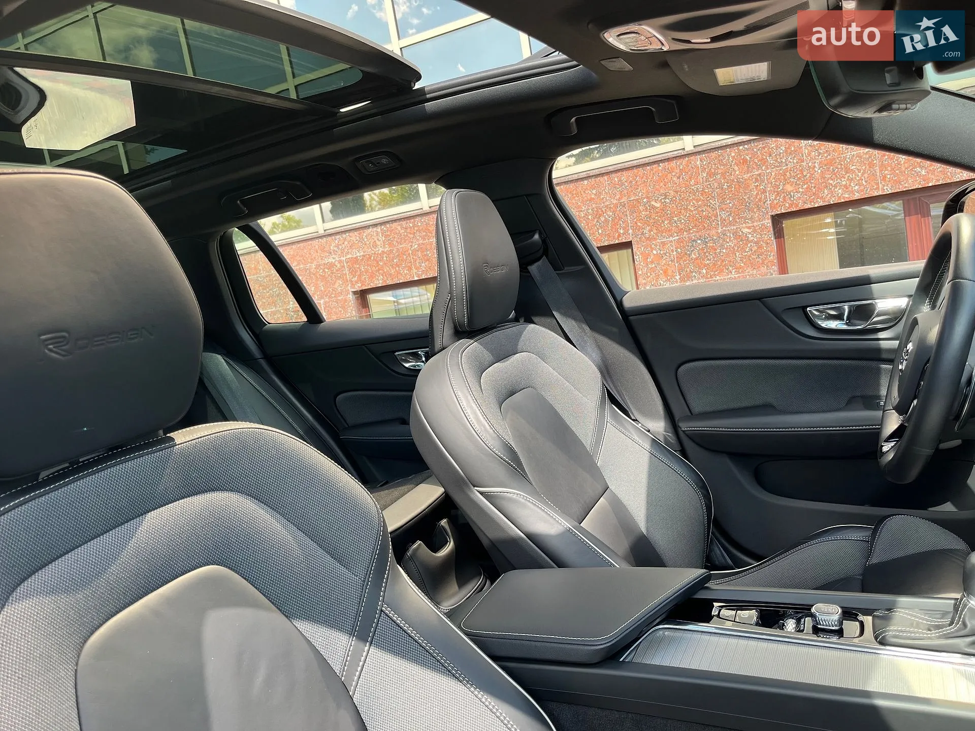 2019 Volvo V60 - мініатюра 47