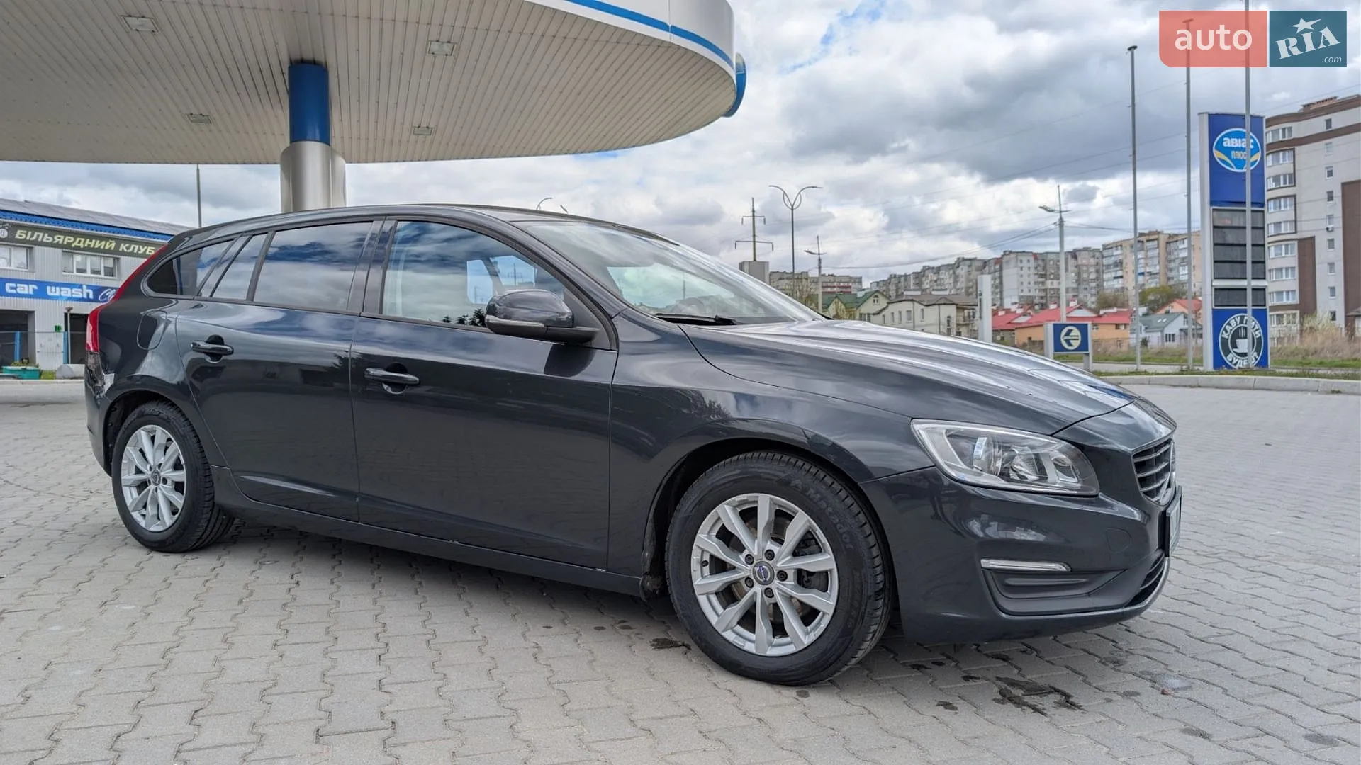 2017 Volvo V60 - мініатюра 3