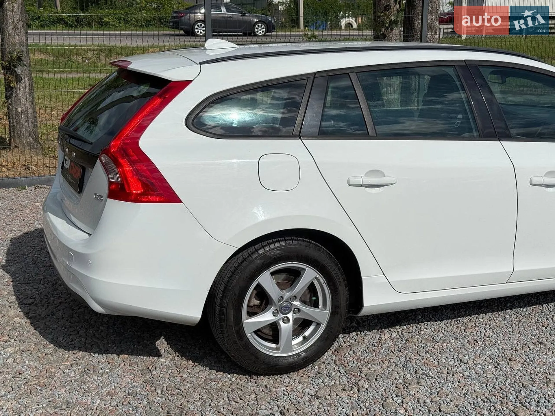2014 Volvo V60 - мініатюра 18