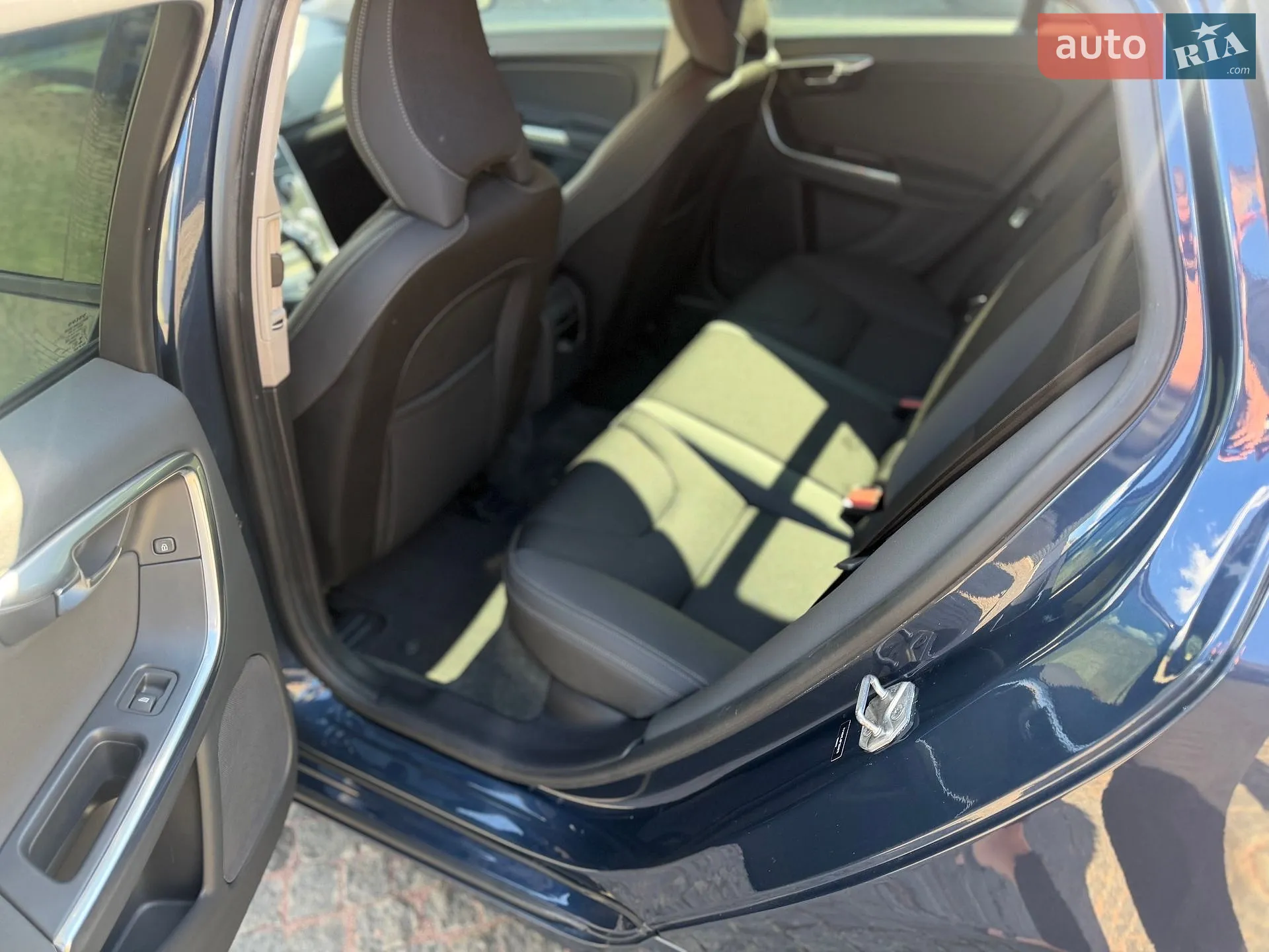 2014 Volvo V60 - мініатюра 16