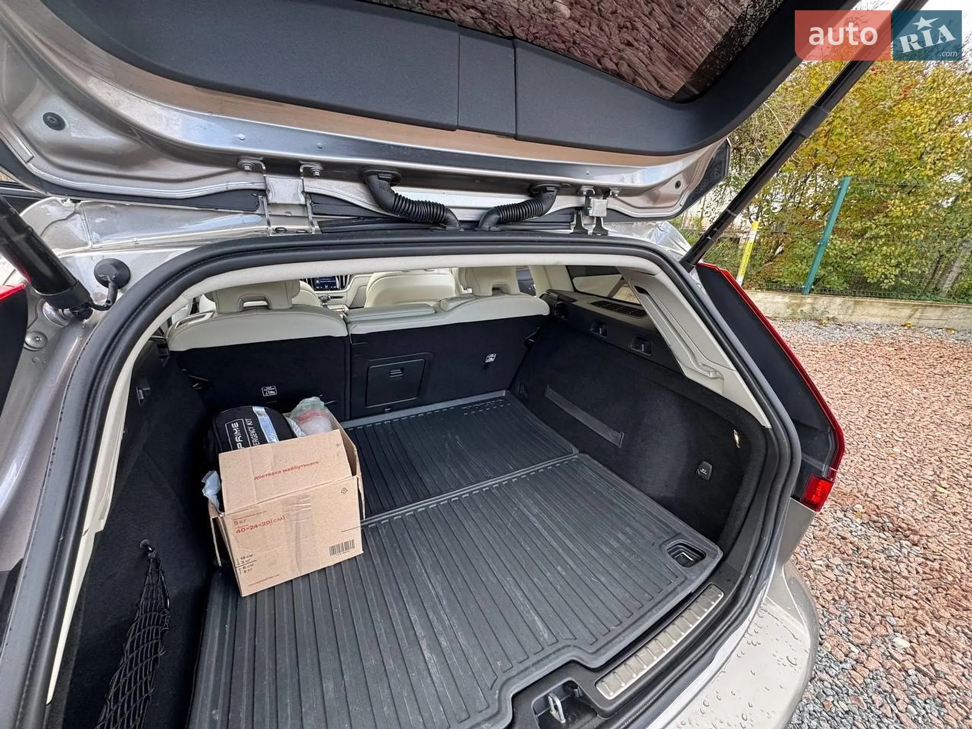 2020 Volvo V60 - мініатюра 13