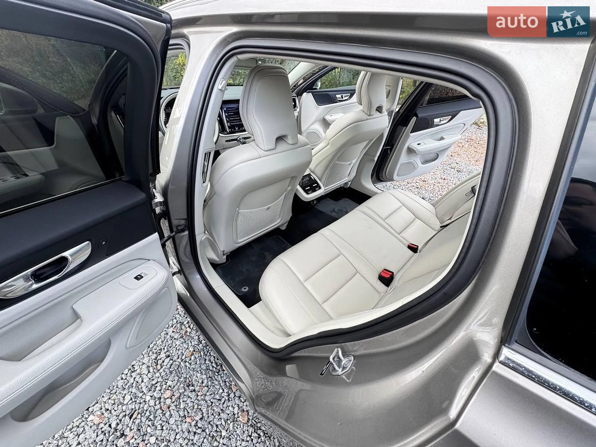 2020 Volvo V60 - мініатюра 15
