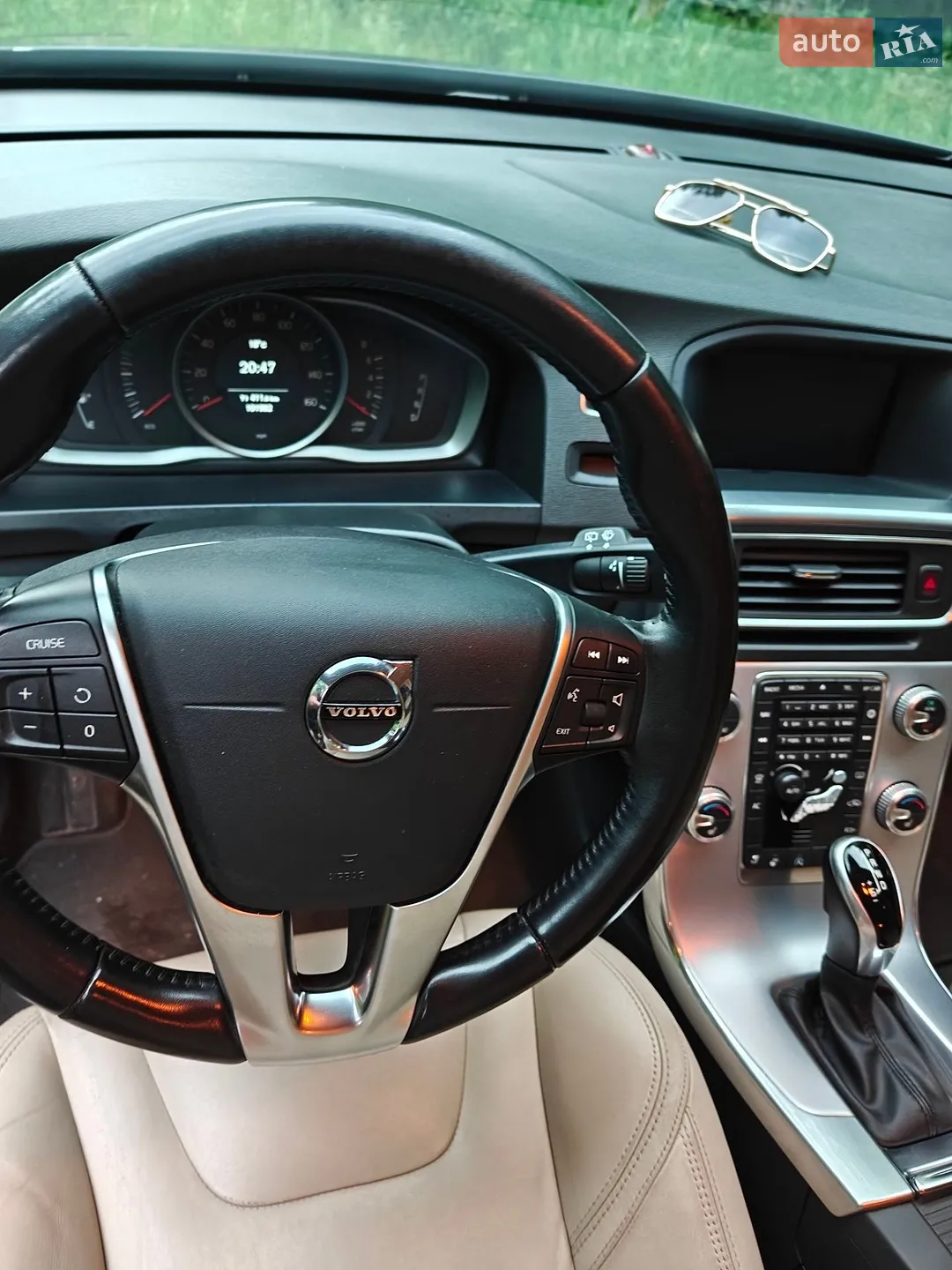 2017 Volvo V60 - мініатюра 18