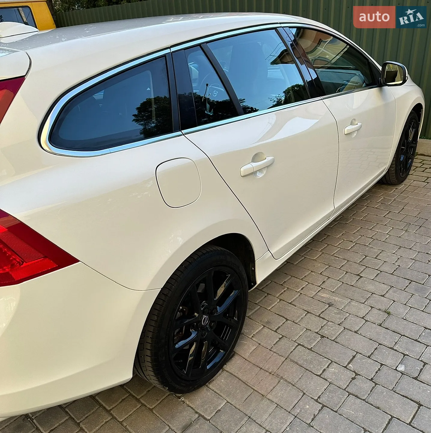 2016 Volvo V60 - мініатюра 9