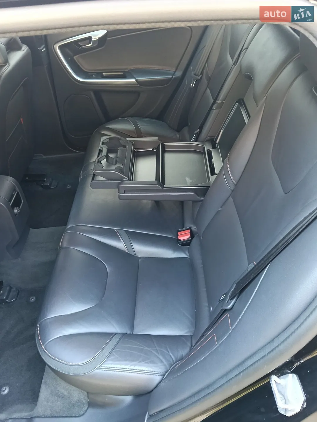 2016 Volvo V60 - мініатюра 12