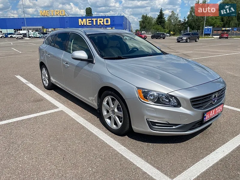 Volvo V60 2015