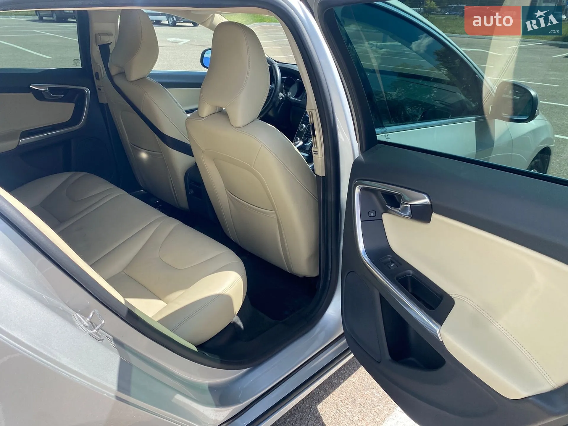 2015 Volvo V60 - мініатюра 17