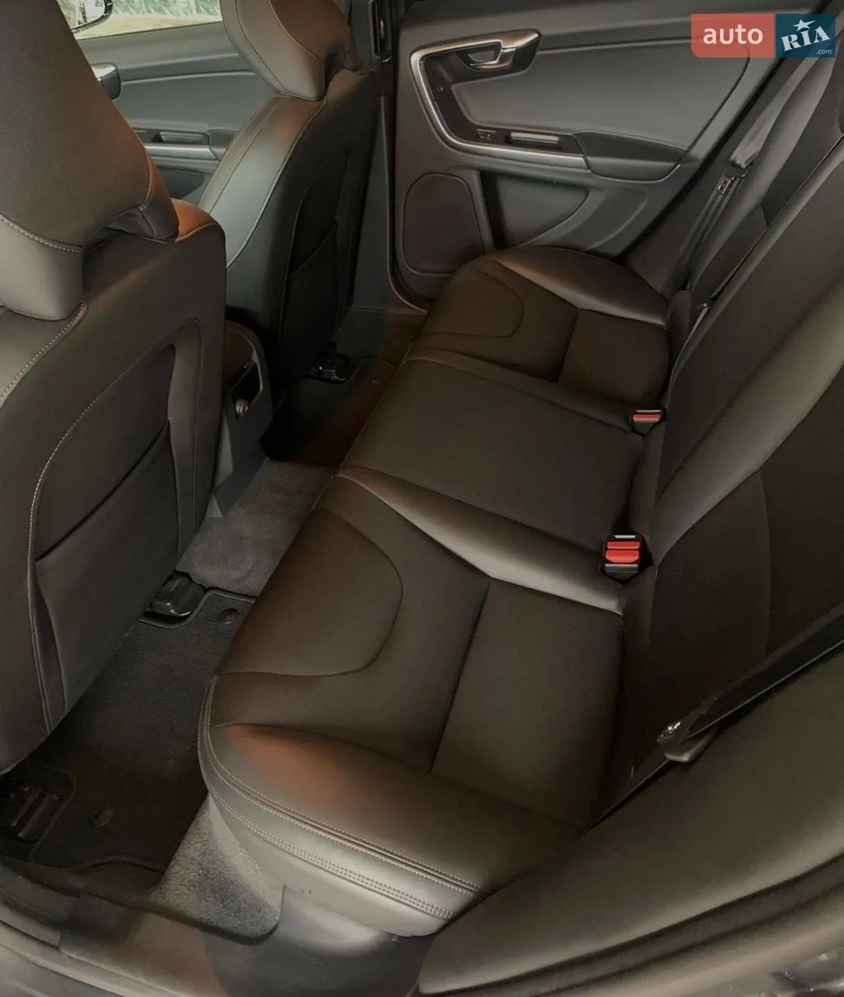 2017 Volvo V60 - мініатюра 15