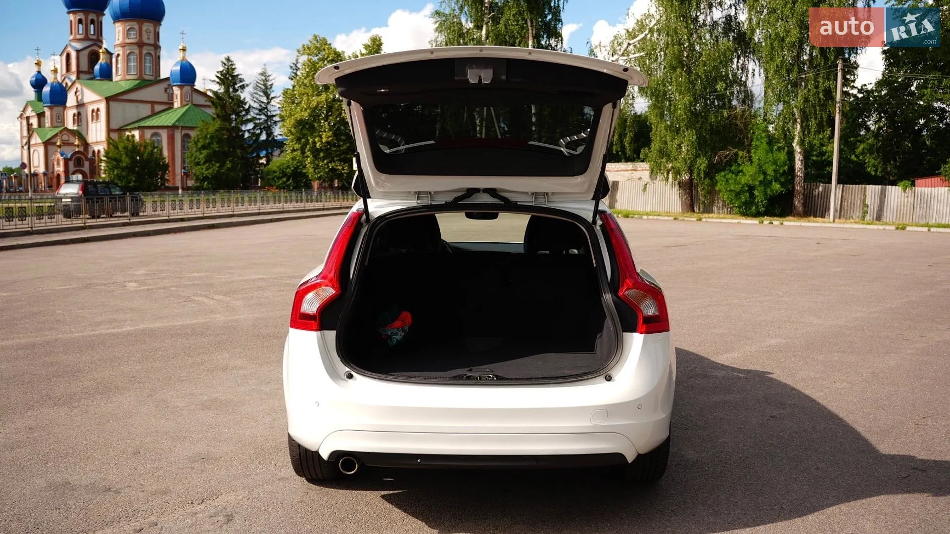 2016 Volvo V60 - мініатюра 15