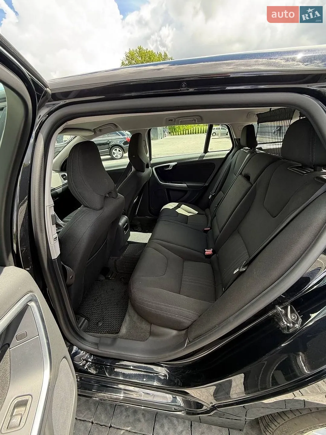 2011 Volvo V60 - мініатюра 10