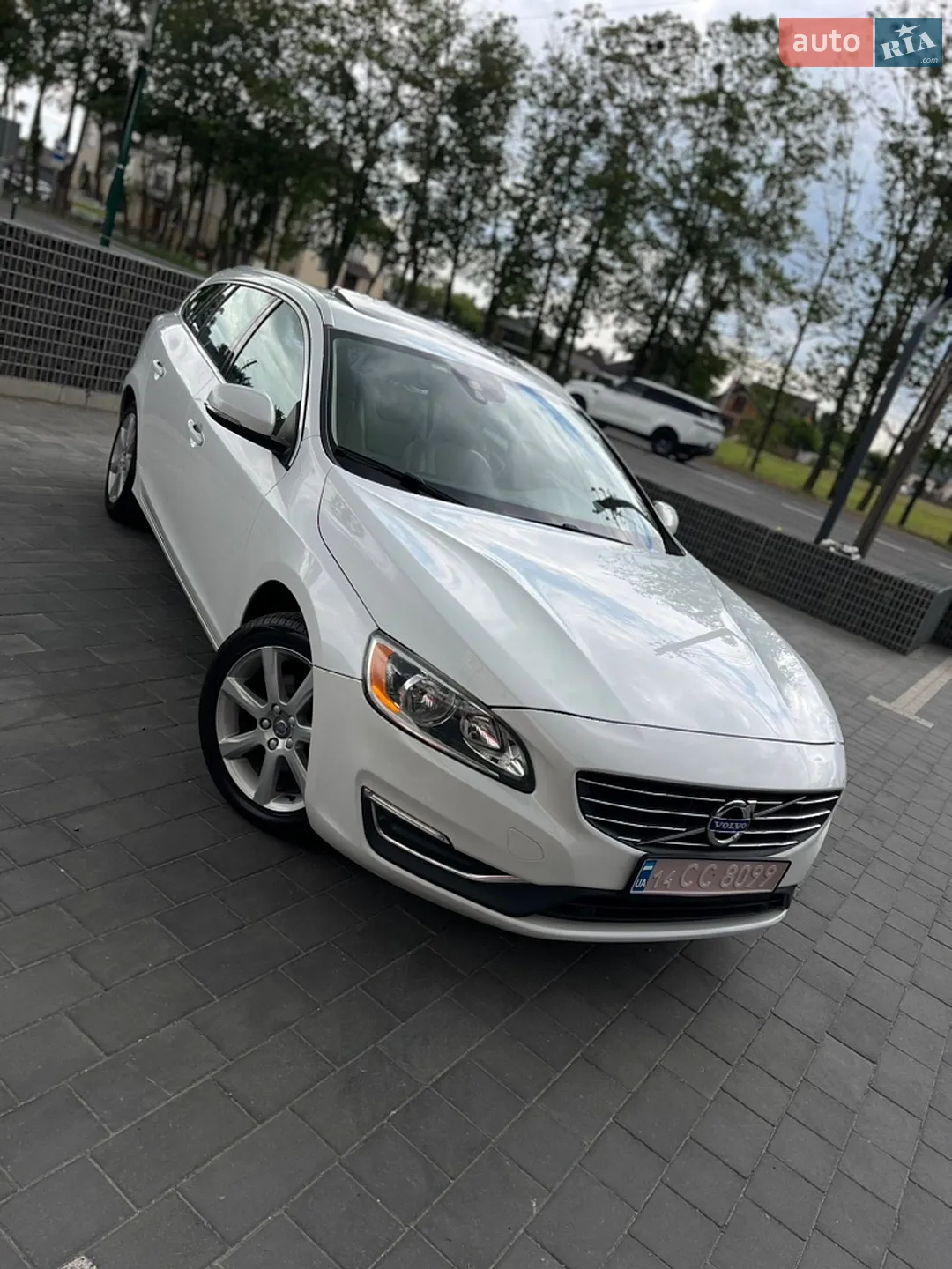 2017 Volvo V60 - мініатюра 5