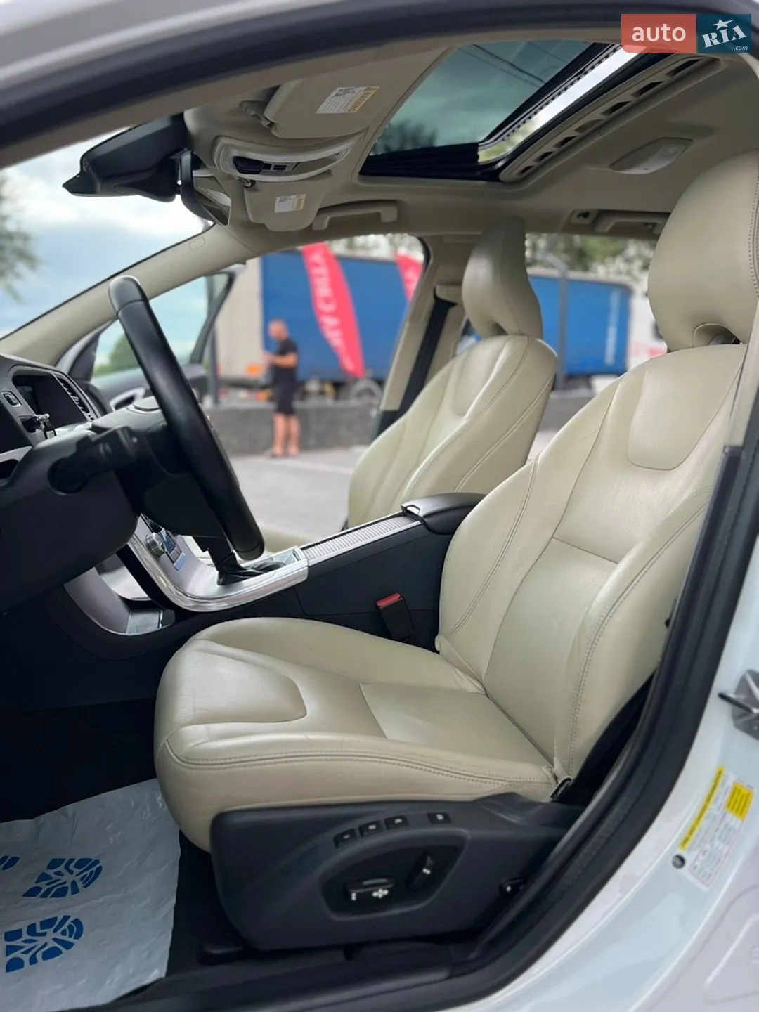 2017 Volvo V60 - мініатюра 25