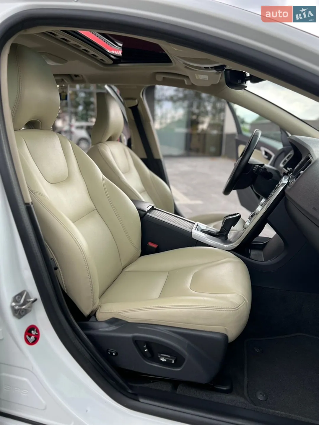 2017 Volvo V60 - мініатюра 33