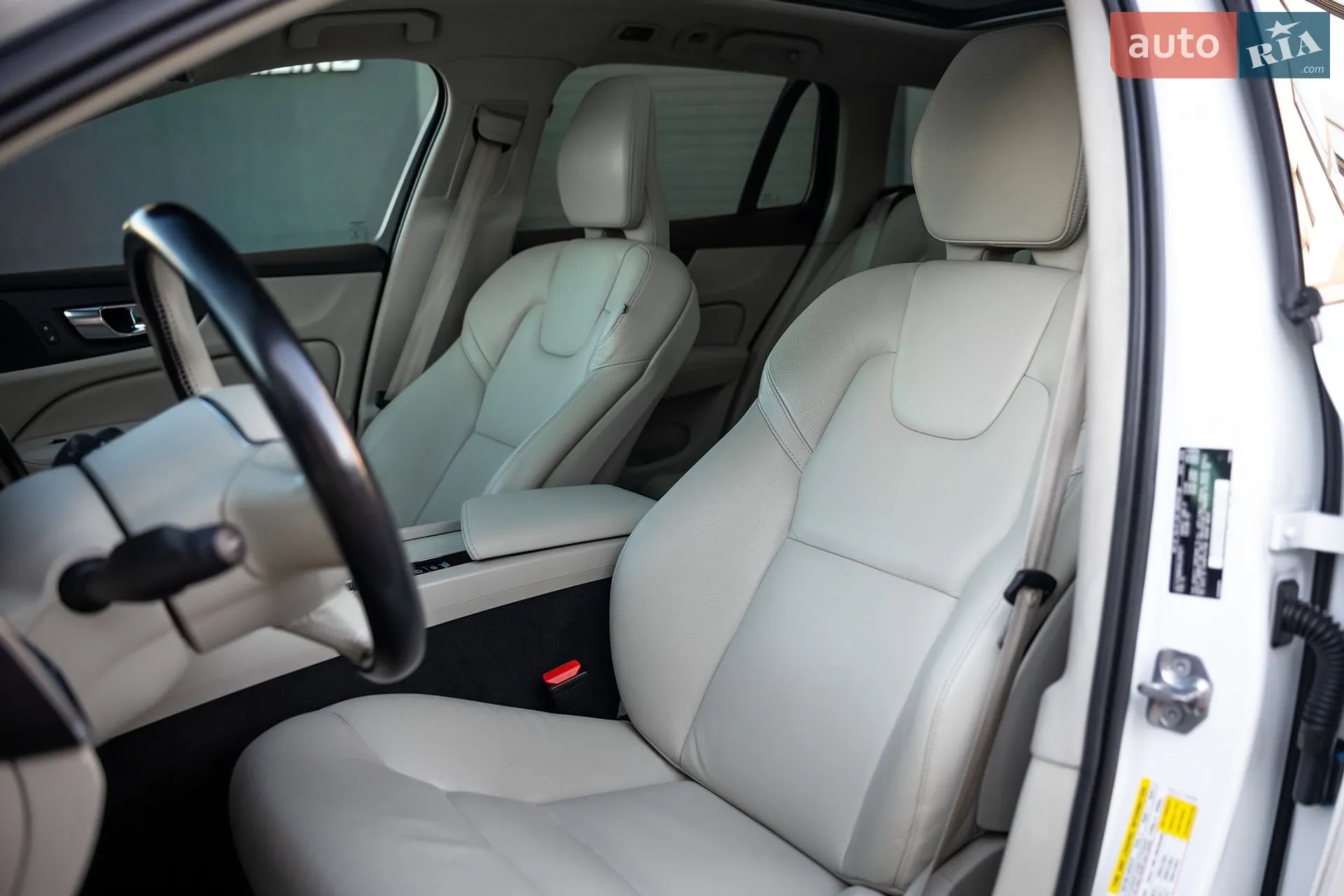 2019 Volvo V60 - мініатюра 15