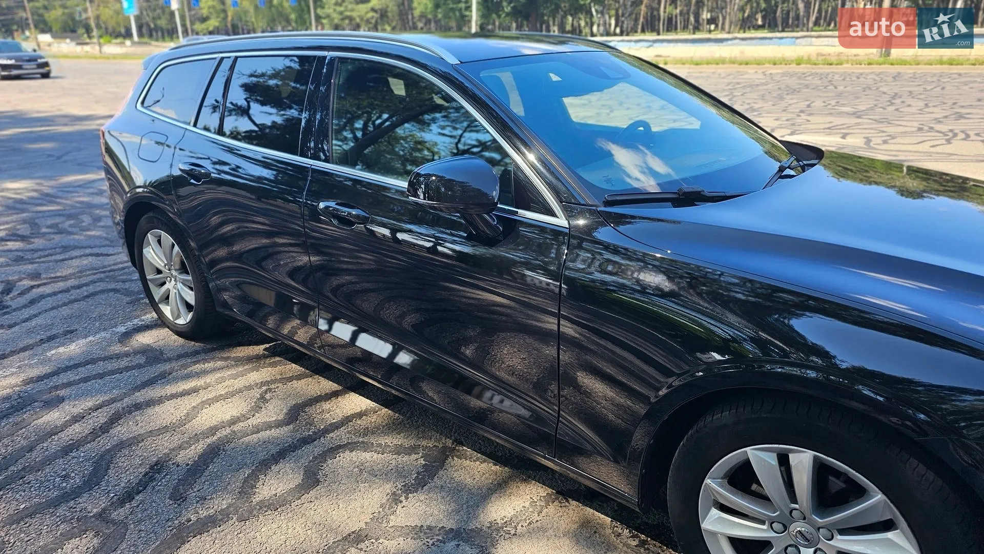 2019 Volvo V60 - мініатюра 4