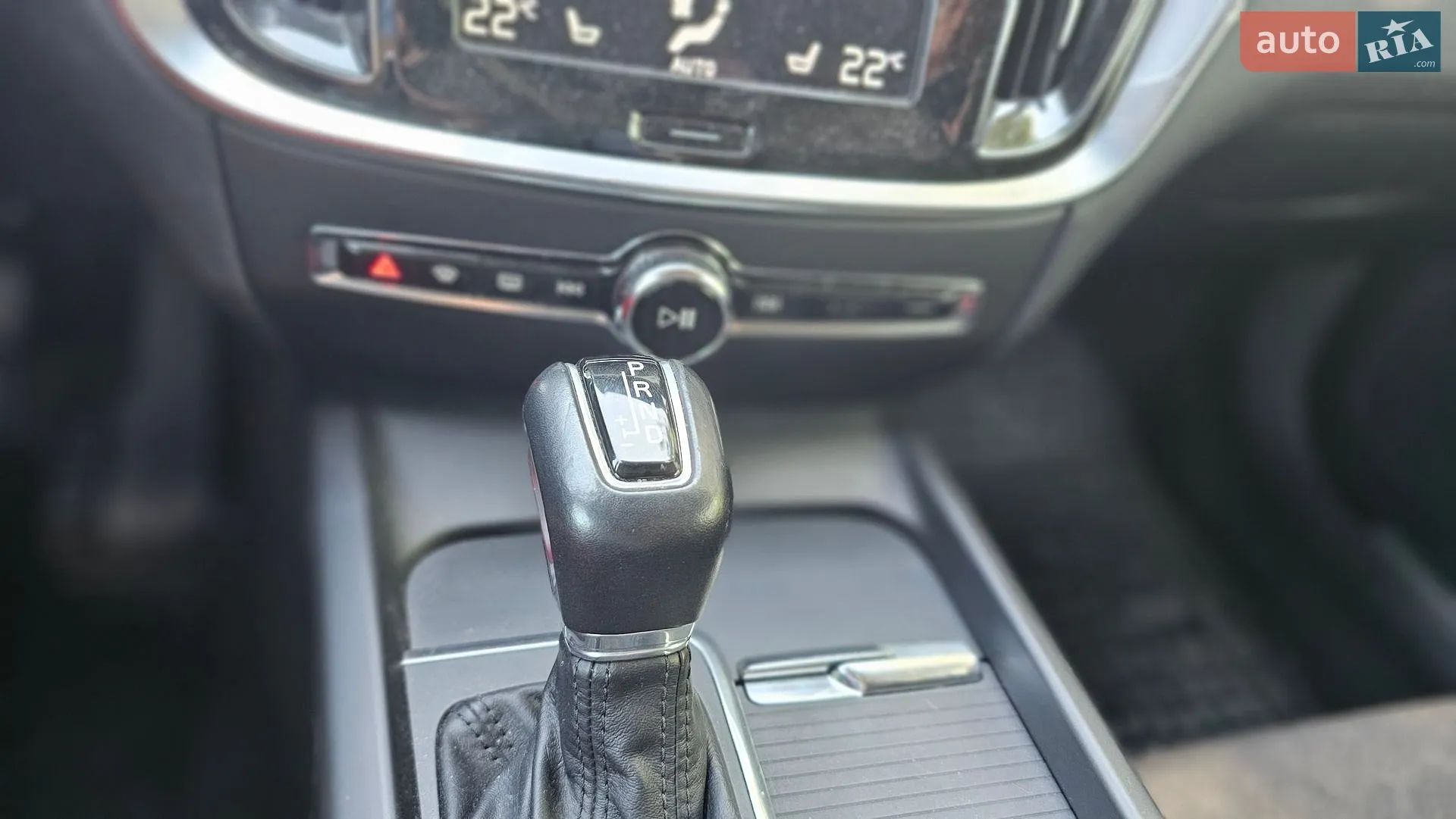 2019 Volvo V60 - мініатюра 19
