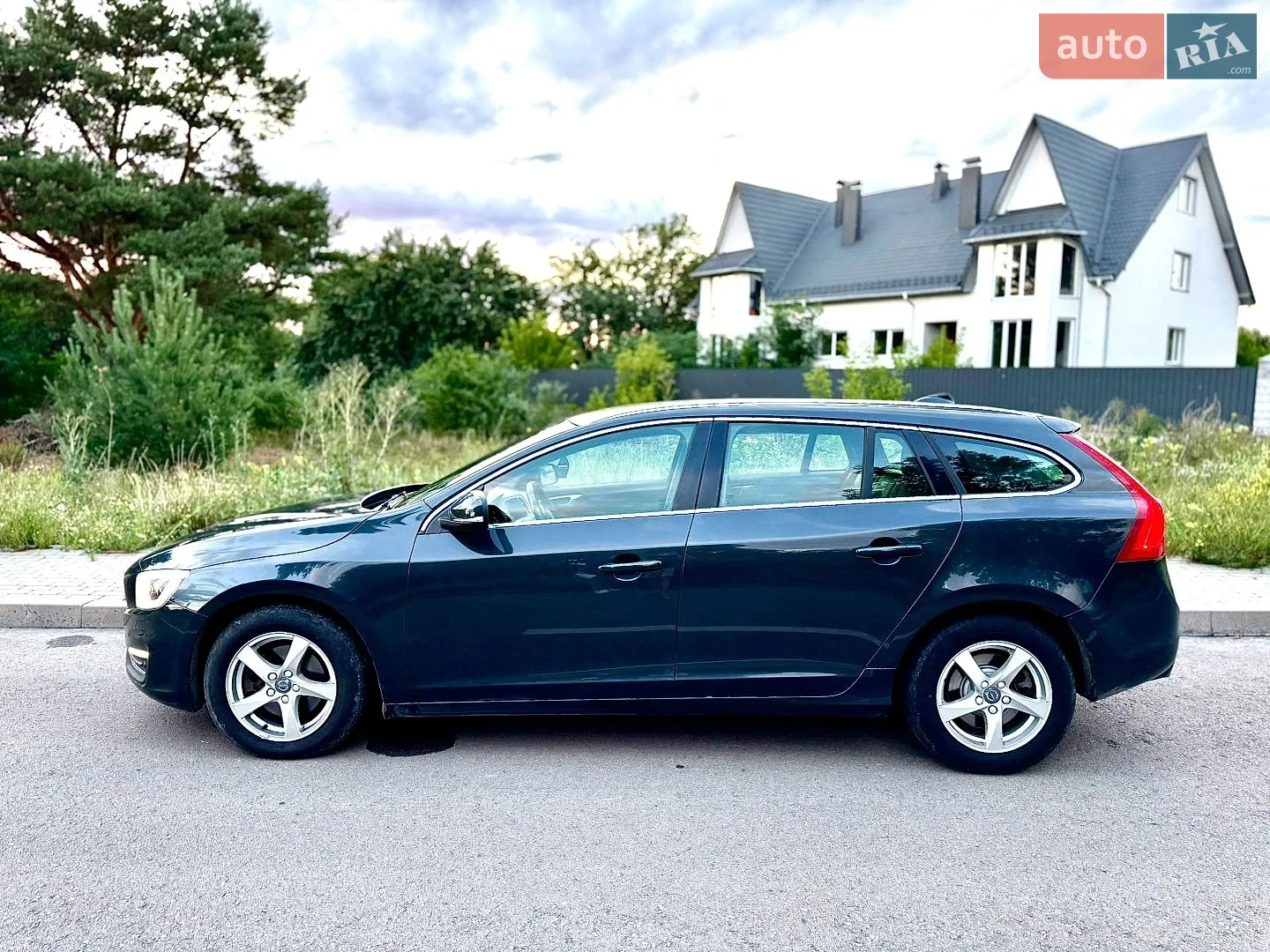 2015 Volvo V60 - мініатюра 6