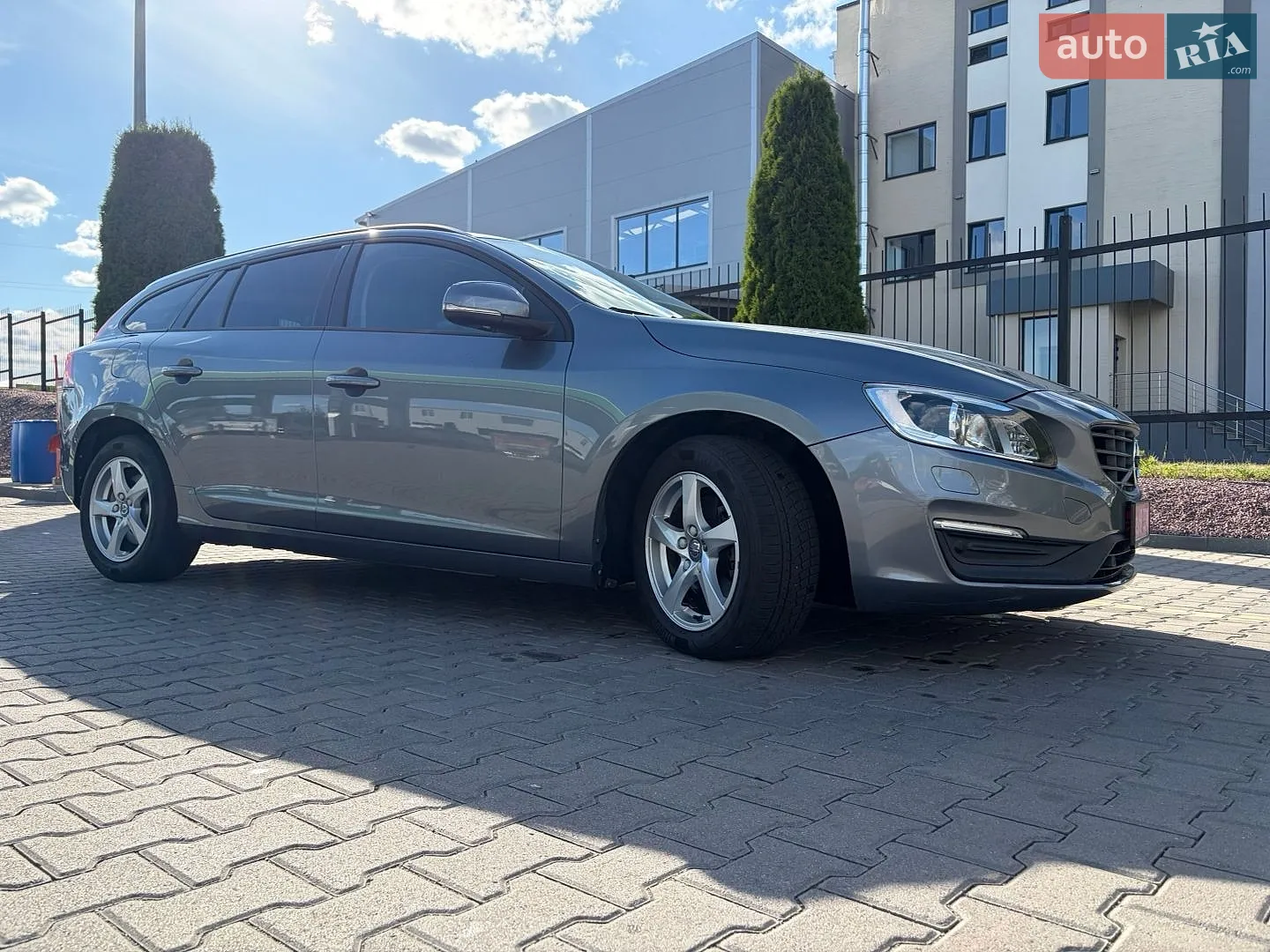 2016 Volvo V60 - мініатюра 13