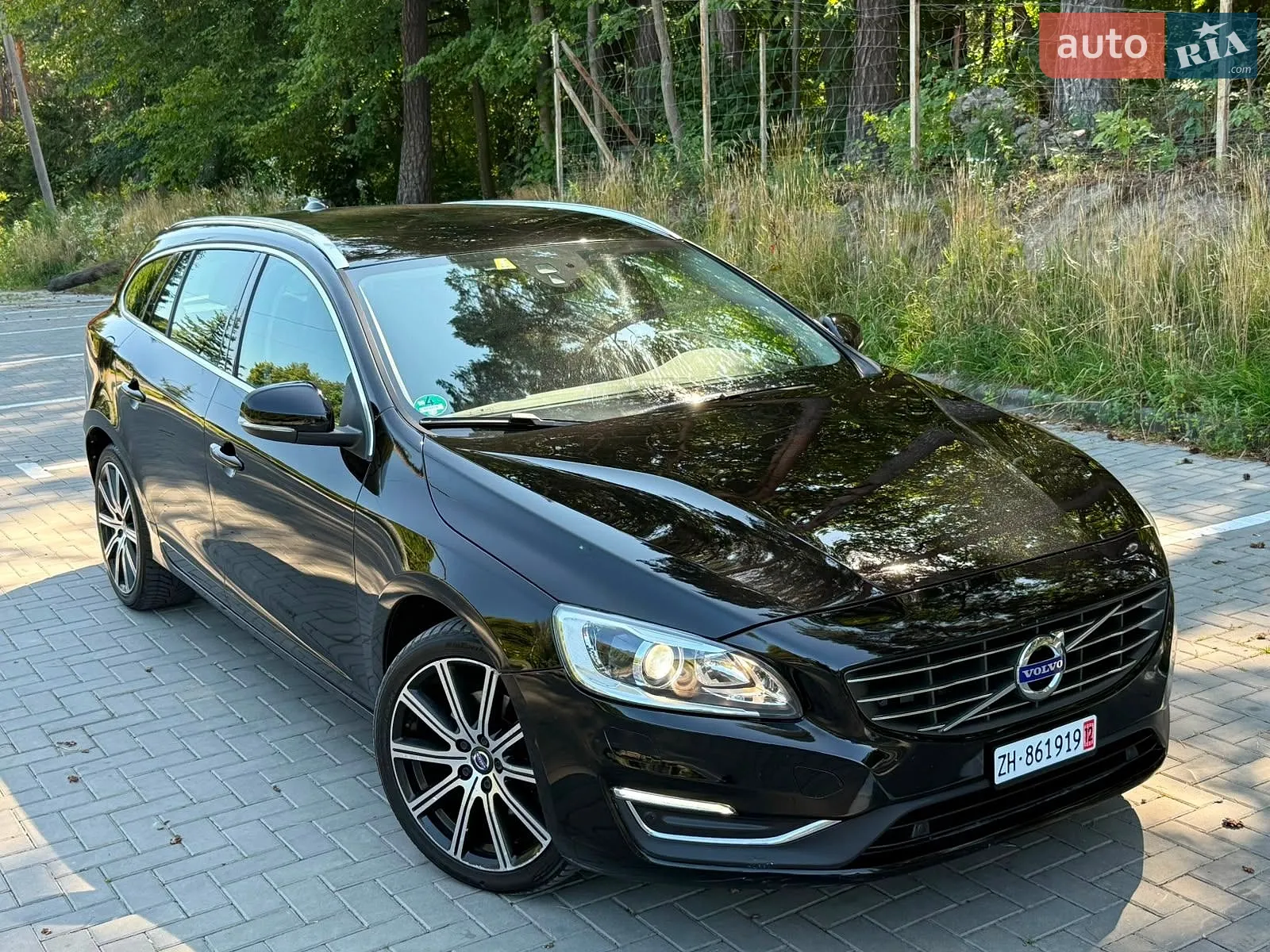 2015 Volvo V60 - мініатюра 14