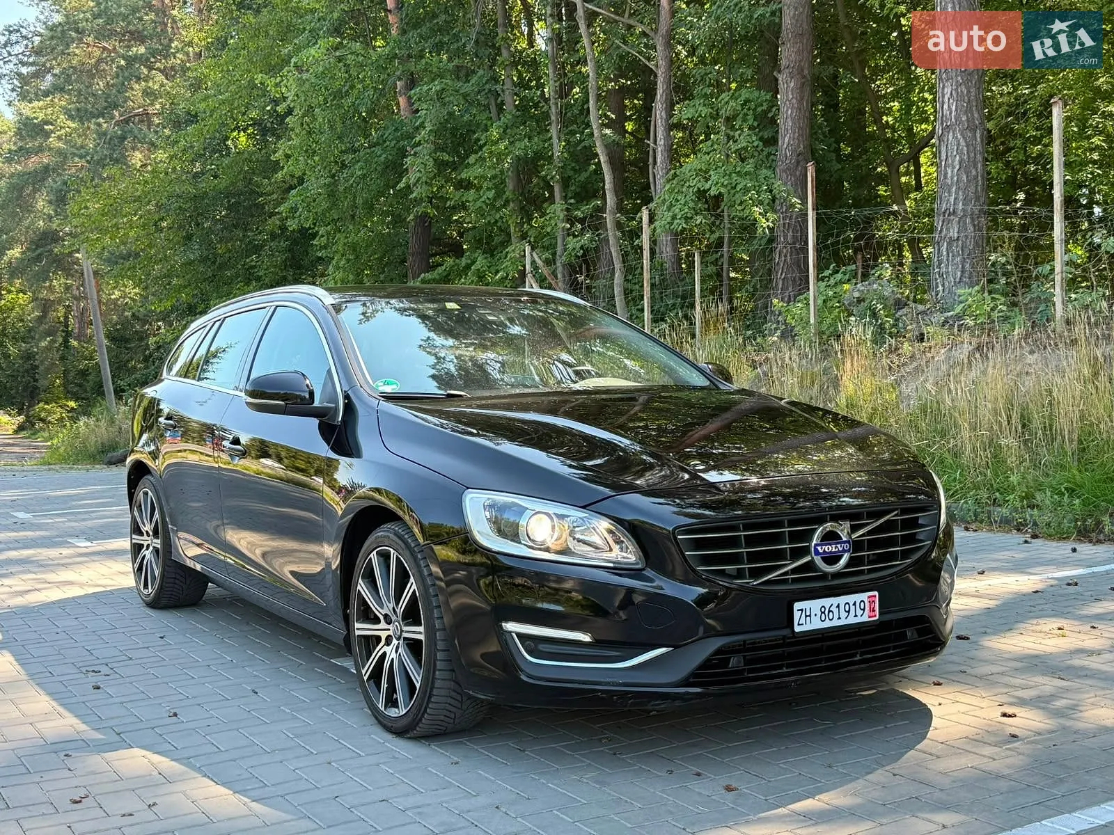 2015 Volvo V60 - мініатюра 15